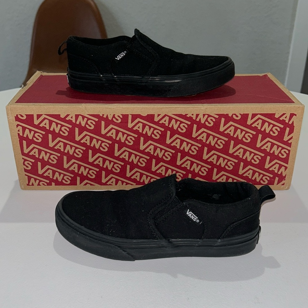 Vans Classic Slip Ons Youth Size 2Y